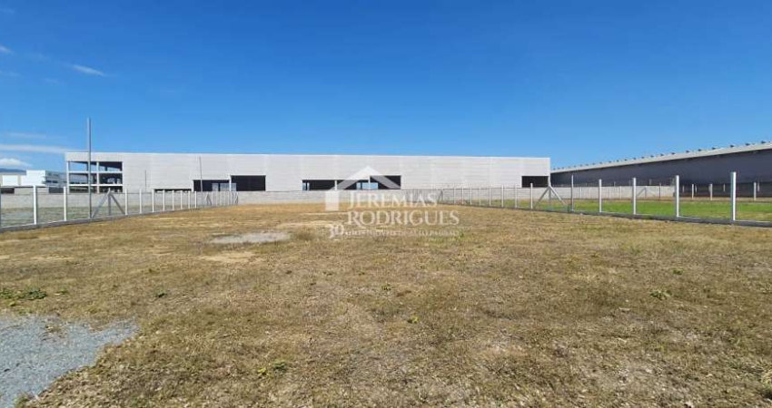 Terreno comercial ou industrial para venda e locação com 2.000 m² no bairro Feital em Pindamonhangaba/SP