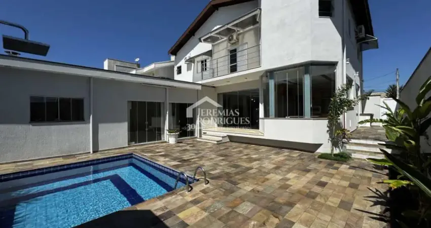 Casa para venda com 4 suítes no Condomínio Real Ville em Pindamonhangaba/SP