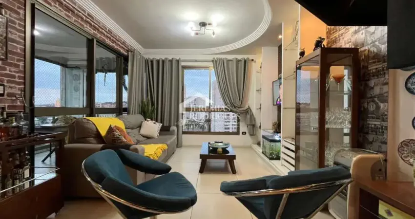 Apartamento duplex à venda com 2 dormitórios, 107 m² no Edifício Jabuticabeiras em Taubaté/SP.
