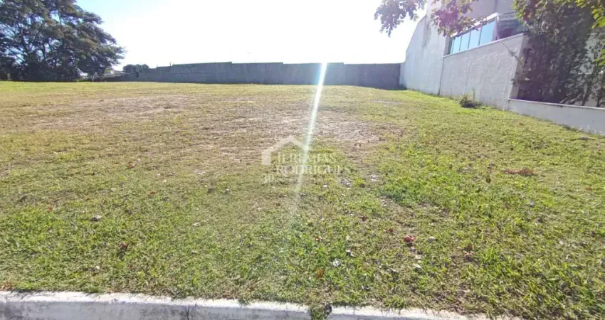 Terreno à venda com 448 m² no condomínio campos do conde ii - chambord em tremembé/sp