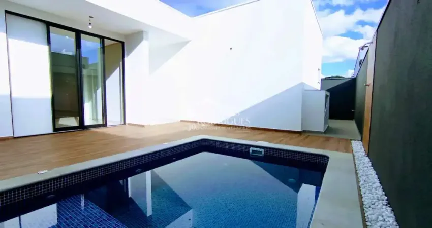 Casa à venda com 3 suítes no Condomínio Ouro Ville em Taubaté/SP