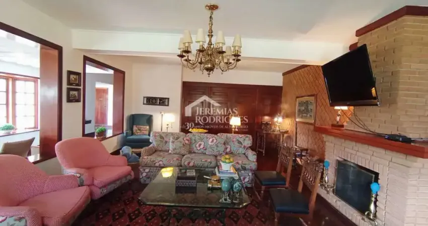 Casa à venda com 5 dormitórios no capivari em campos do jordão/sp.