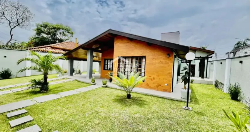 Casa à venda com 3 dormitórios no condomínio portal dos ipês em taubaté/sp.