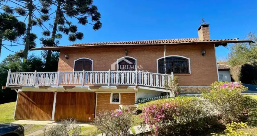 Casa à venda com 3 dormitórios no bairro vila britânia em campos do jordão/sp.