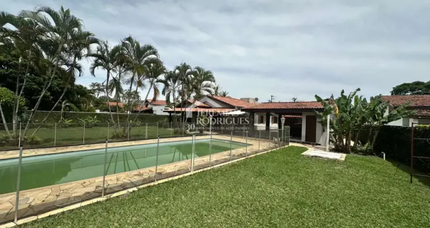 Casa para venda e locação com 6 dormitórios no condomínio village paineiras em pindamonhangaba/sp.