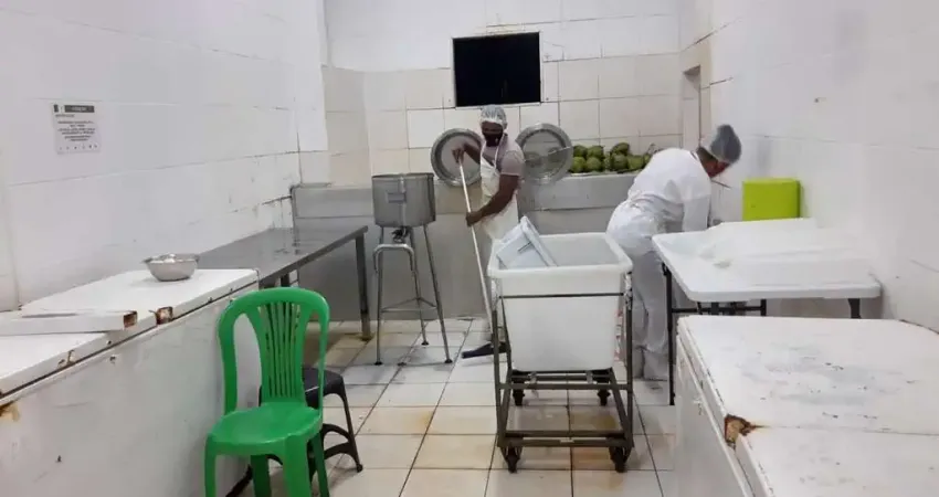 Galpão para venda em lauro de freitas, capelão, 2 suítes, 2 banheiros, 6 vagas