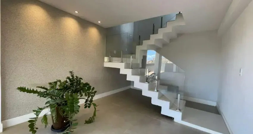 Casa com 5 quartos à venda na Rua das Estrelícias, 572, Alphaville II, Salvador