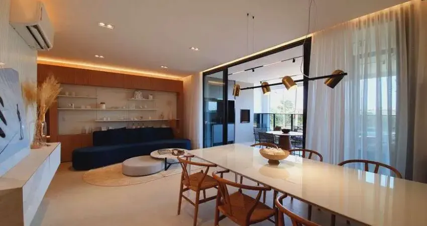Apartamento para venda possui 225 metros quadrados com 4 quartos