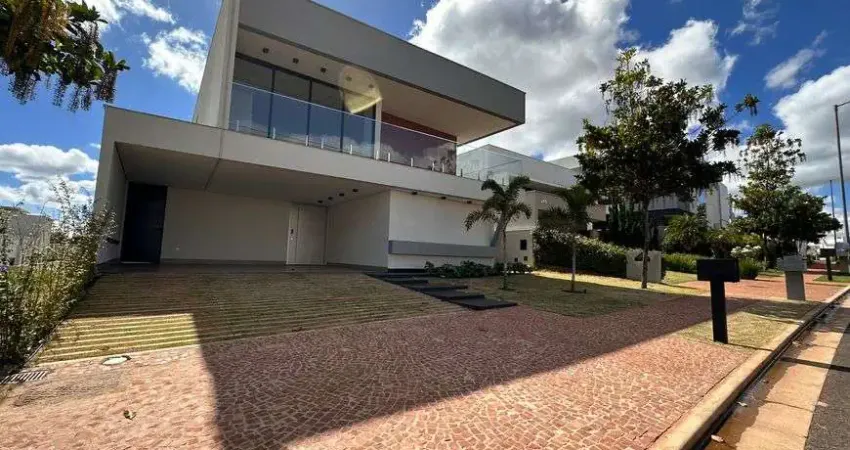Sobrado com 4 suítes no alphaville uberlândia 1 - ótimo acabamento