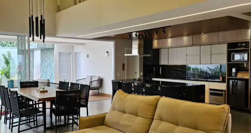 Lindo sobrado em condomínio com 4 suítes e piscina aquecida próximo ao pq do sabiá