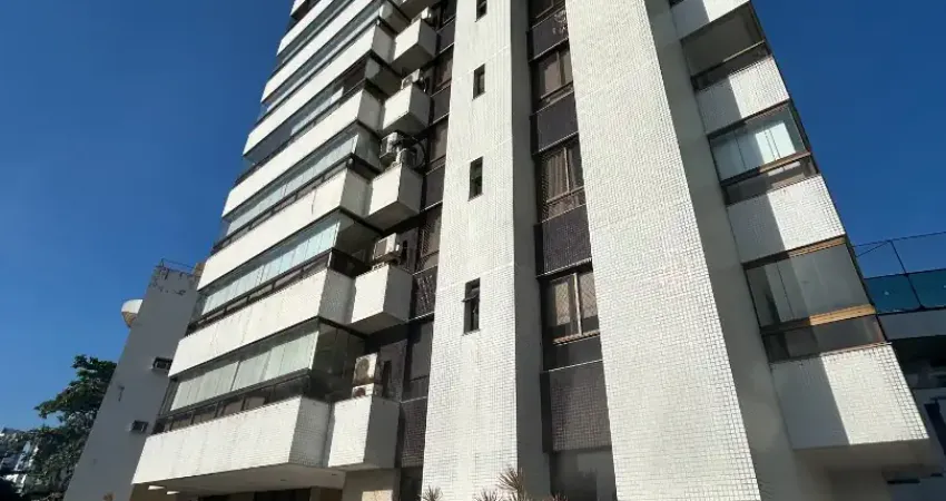 Lindo apartamento 4 suites 4 garagens pronto para morar a venda