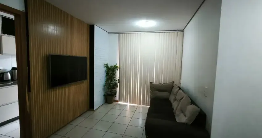 Apartamento com Varanda à Venda no Residencial Via Tropica