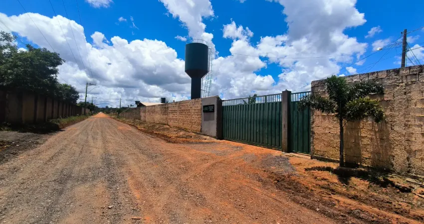 OPORTUNIDADE NA PONTE ALTA NORTE – GAMA/DF Aceita veículo como parte do pagamento, mediante avaliação de mercado.