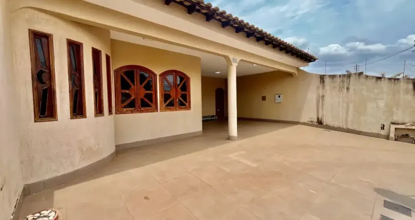 Vendo Excelente Casa – QNG 24, Taguatinga Norte  Aceita Financiamento e FGTS