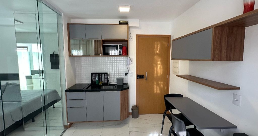 Apartamento a venda no smart farol da barra quarto e sala mobiliado