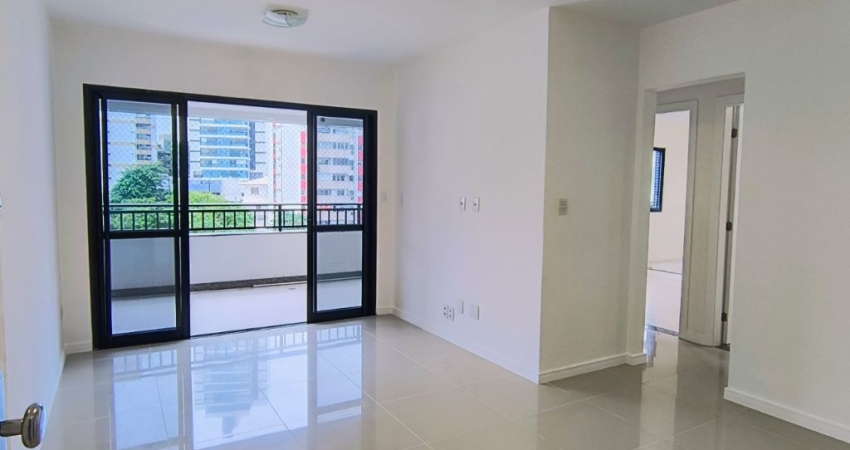 Apartamento a venda no jardim apipema com 2 quartos nascente e varanda no ponte vedra