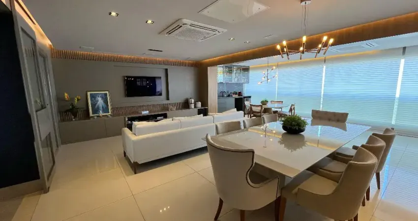 Apartamento a venda no hemisphere 360 com 3 suítes reformado e vista mar