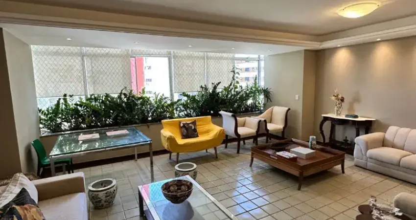 Apartamento a venda na graça com 4 quartos nascente e reformado