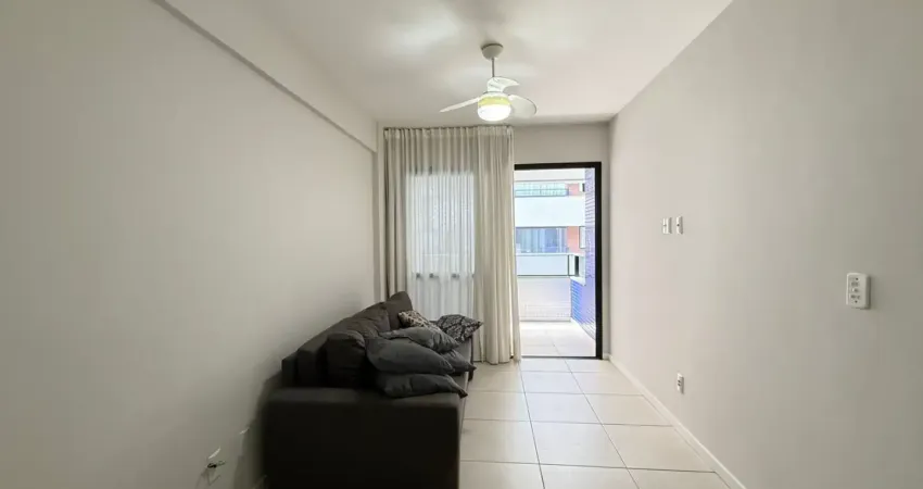 Apartamento a venda em ondina quarto e sala mobiliado e varanda