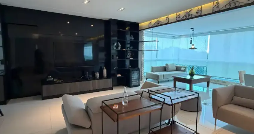 Apartamento a venda no diamond itaigara com 3 suites mobiliado e nascente