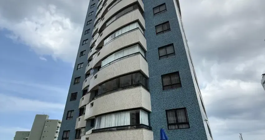 Apartamento a venda em armação com 2 quartos armários no villa di mare