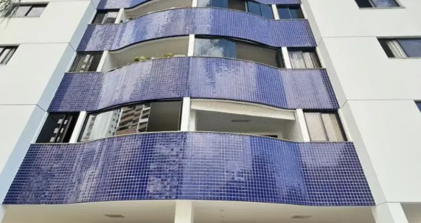 Apartamento a venda no alto do parque com 3 quartos dependência no itaigara