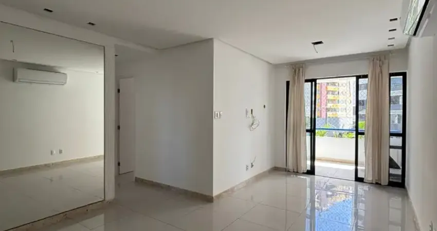 Apartamento a venda no stiep com 3 quartos com varanda e armarios