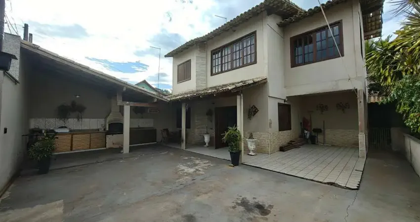 Casa com 4 quartos à venda na Praia Grande, Fundão 