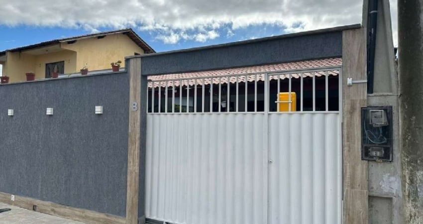 Oportunidade imperdível! Casa à venda em Piúma-ES, bairro Itaputanga: 2 quartos, 1 suíte, 1 sala, 1 vaga, 83m².