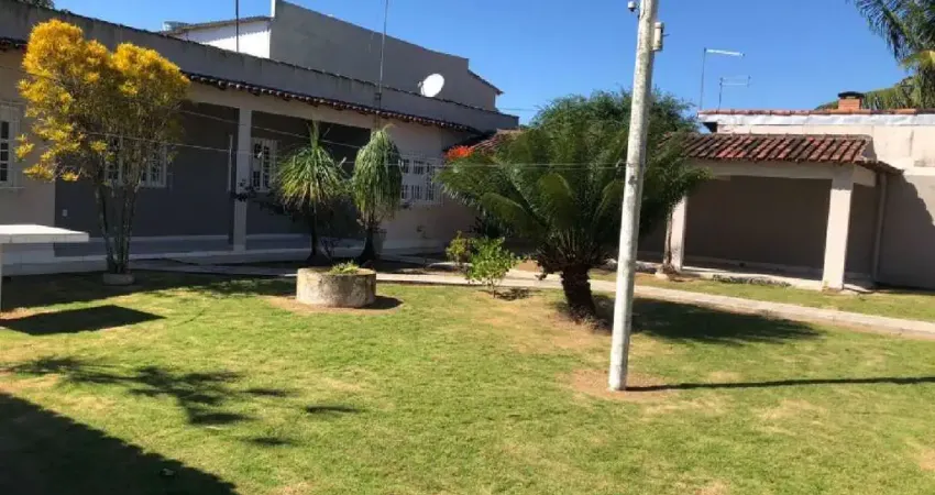 Nova Almeida, Serra-Es Casa Ampla, com 3 Quartos, sendo 1 suite terreno 600m2