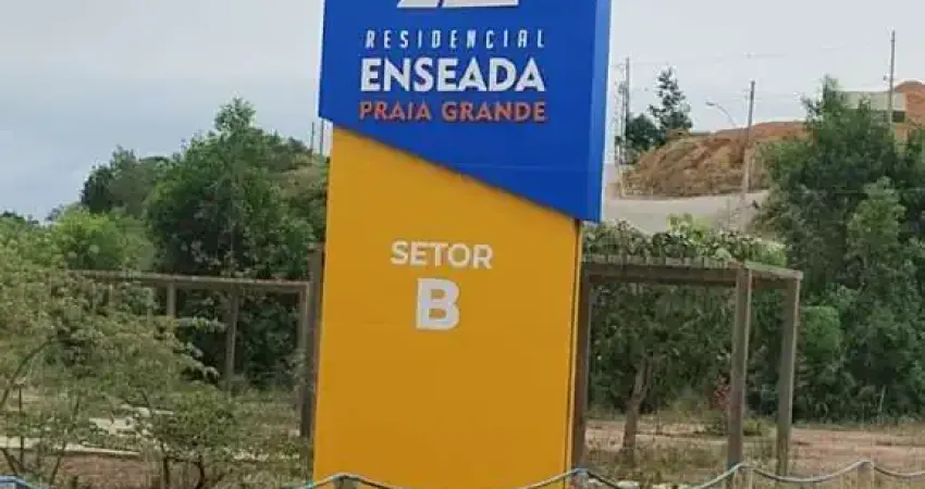 Terreno à venda na Praia Grande, Fundão 