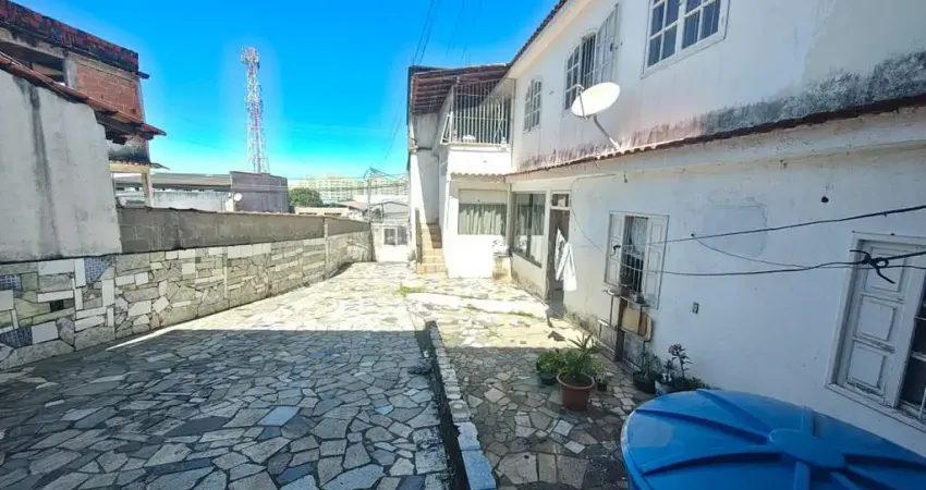 Casa à venda em serra-es: 8 quartos, 1 suíte, 5 salas, 7 banheiros e 5 vagas de garagem no josé de anchieta iii - 320m² de área.