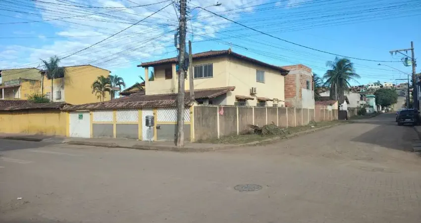 Imperdível casa de 5 quartos à venda em fundão-es, no bairro praia grande: 2 suítes, 2 salas, 3 banheiros, 4 vagas e 300m².