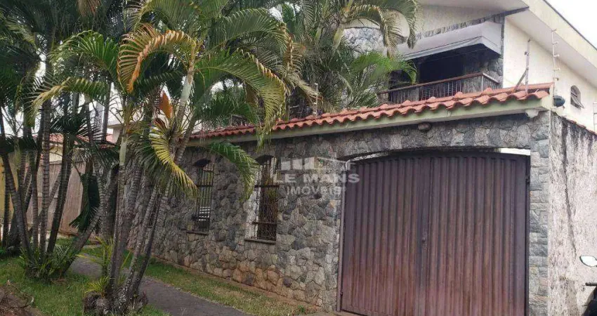 Casa a venda, 4 quartos, 2 suítes, 9 vagas, no bairro Centro em Piracicaba - SP