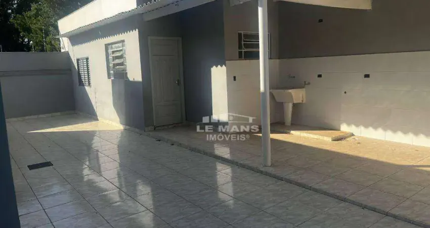 Casa para alugar, 3 quartos, 1 suíte, 4 vagas no bairro Nova Piracicaba em Piracicaba - SP