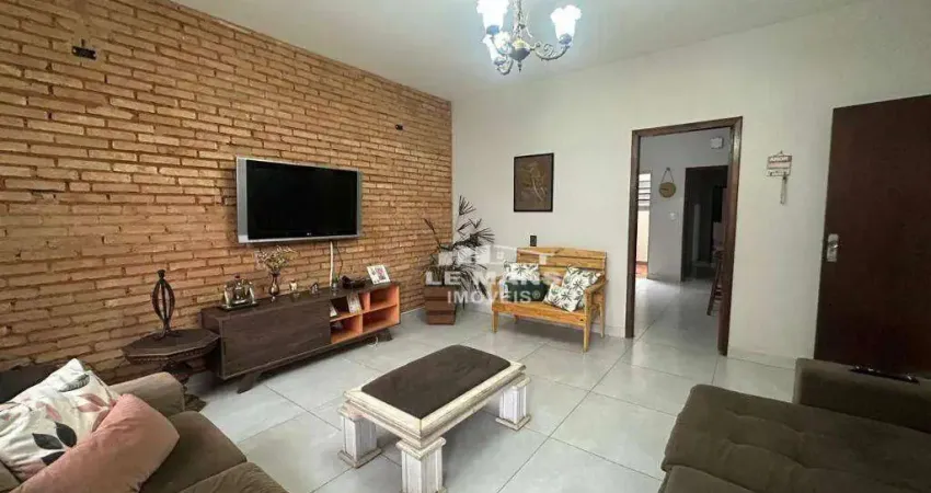 Casa a venda, 3 quartos, 1 suíte, 2 vagas, no bairro Vila Independência em Piracicaba - SP