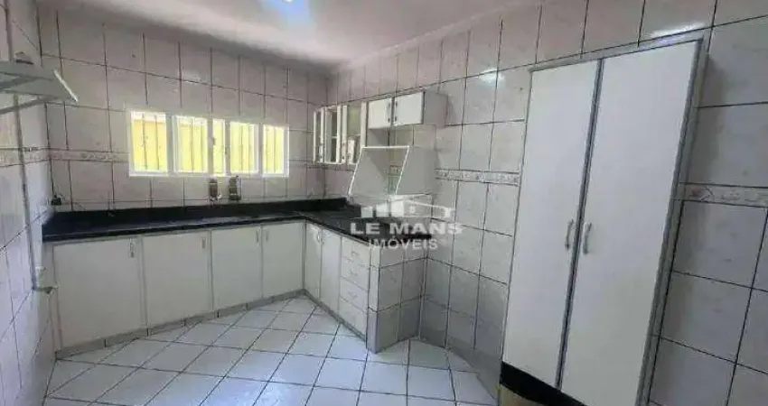 Casa com 3 quartos para alugar no Jardim Astúrias I, Piracicaba