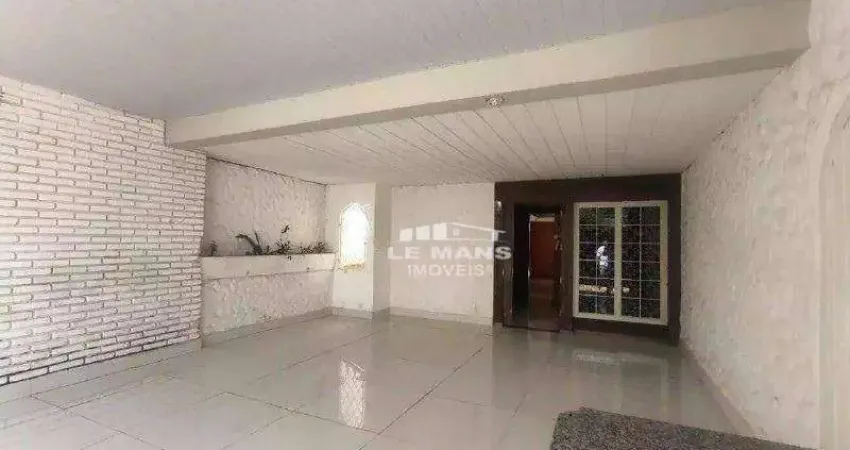 Casa com 6 quartos para alugar no Alemães, Piracicaba