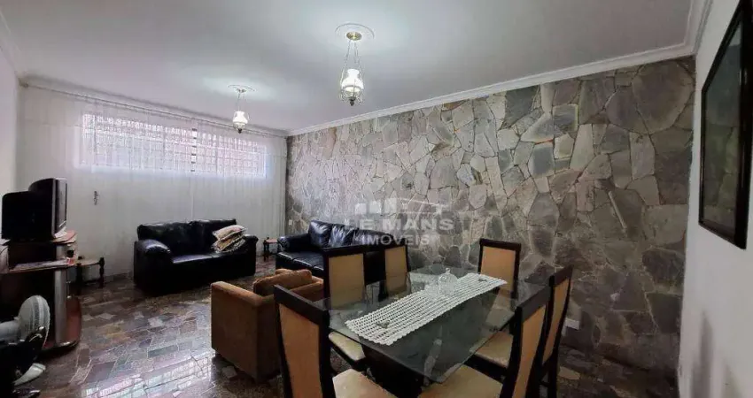 Casa a venda, 4 quartos, 1 suíte, 2 vagas, no bairro São Luiz em Piracicaba - SP