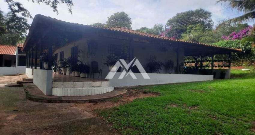 Chácara com 4 dormitórios à venda por R$800.000 - Jardim Universitario - Marilia/SP