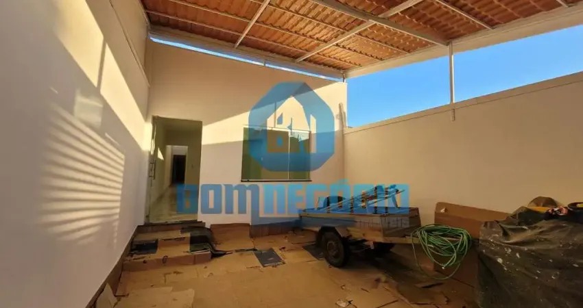 Casa com 3 dormitórios em lote  6x30 à venda, VALE DO SOL II, GOVERNADOR VALADARES - MG