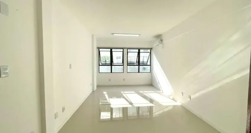Sala comercial à venda na Rua Lauro Linhares, 2123, Trindade, Florianópolis