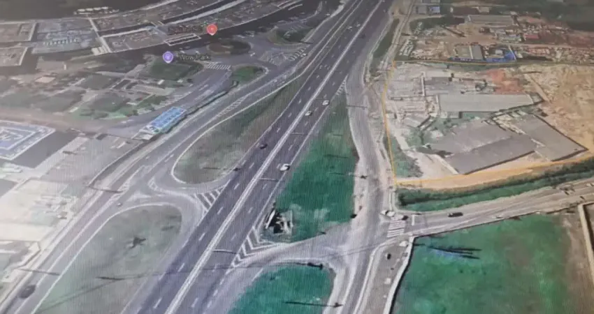 Terreno à venda na Rodovia Haroldo Soares Glavan, 325, Cacupé, Florianópolis