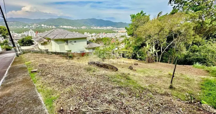 Terreno em condominio fechado no bairro trindade em florianópolis
