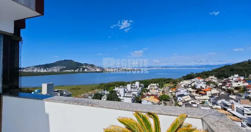 Cobertura com 3 dormitórios sendo 3 suítes no bairro joão paulo em floríanópolis.