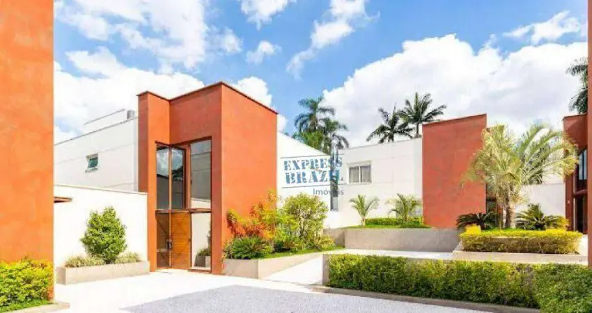 Casa em condomínio fechado com 680m², 4 suítes e piscina - Brooklin - Agende sua visita!!