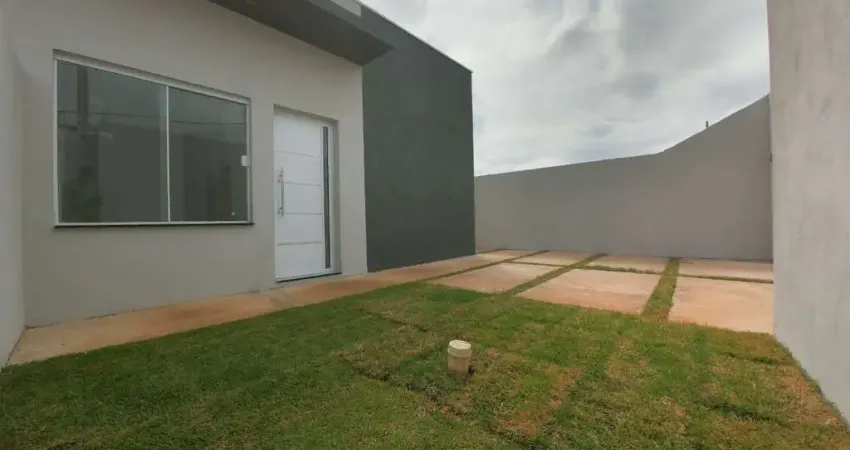 Casa à venda no Parque Bellaville em Hortolândia-SP: 2 quartos, 2 salas, 1 banheiro, 2 vagas de garagem!