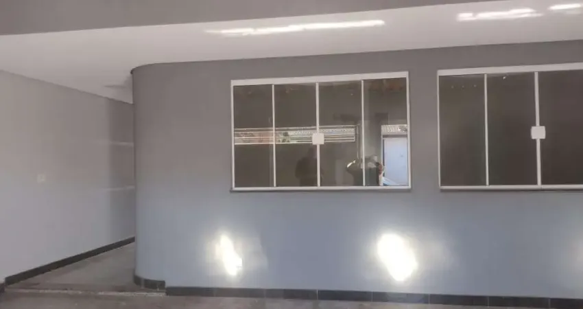 Imperdível oportunidade: Casa à venda em Santa Bárbara D'oeste-SP, Jardim Vila Rica, 3 quartos, 2 suítes, 2 salas, 3 banheiros, 3 vagas, 220m².