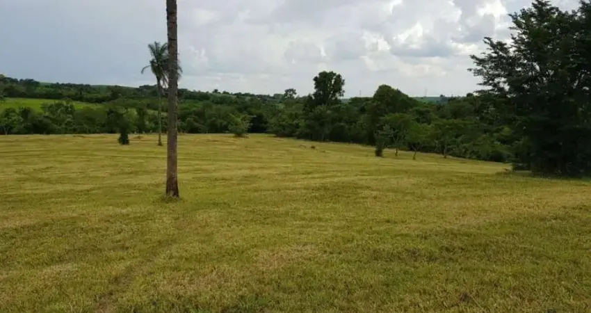 Terreno em Condomínio de Luxo na Estância Árvore da Vida, Sumaré-SP: 500m² de Puro Encanto!