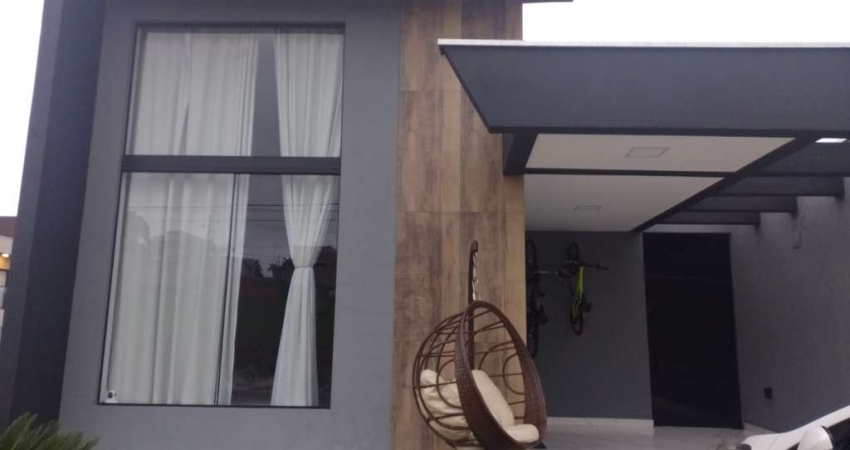 Casa em Condomínio de Alto Padrão em Cotia-SP - 3 Quartos, 1 Suíte, 2 Salas, 3 Banheiros, 3 Vagas de Garagem - Imperdível!